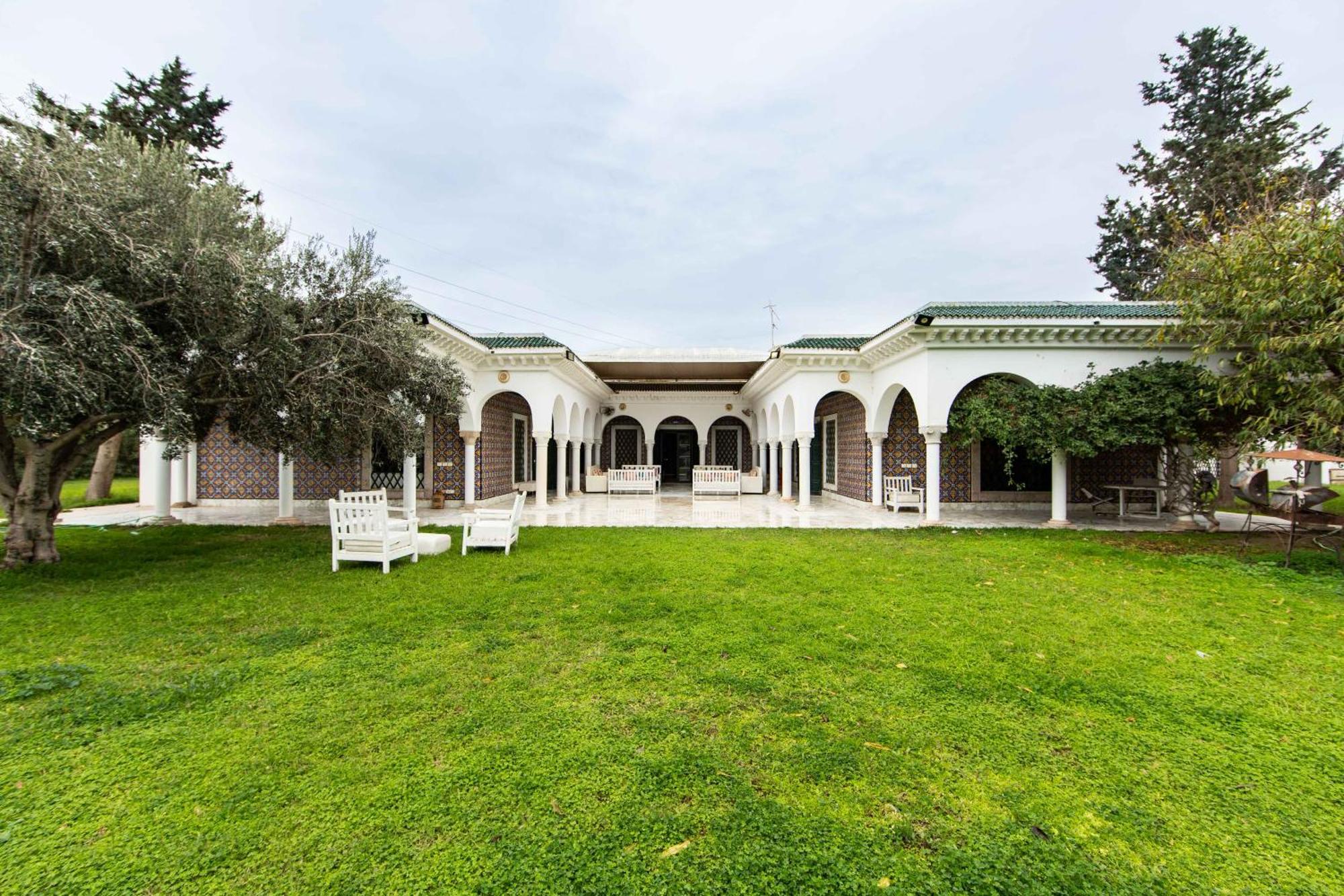 Appartement Prive Dans Une Grande Maison D'Hote La Marsa Exteriér fotografie