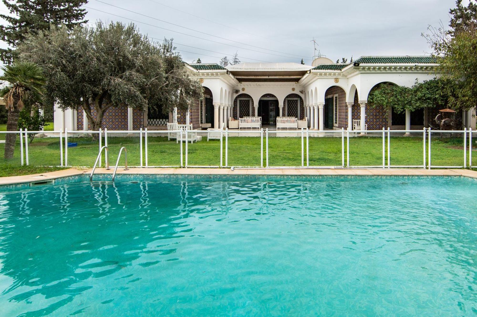 Appartement Prive Dans Une Grande Maison D'Hote La Marsa Exteriér fotografie